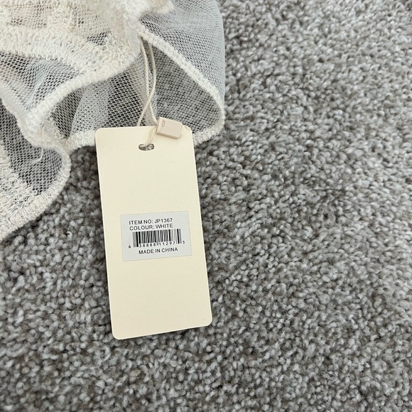 Sheer coverup - Picture 2 of 6